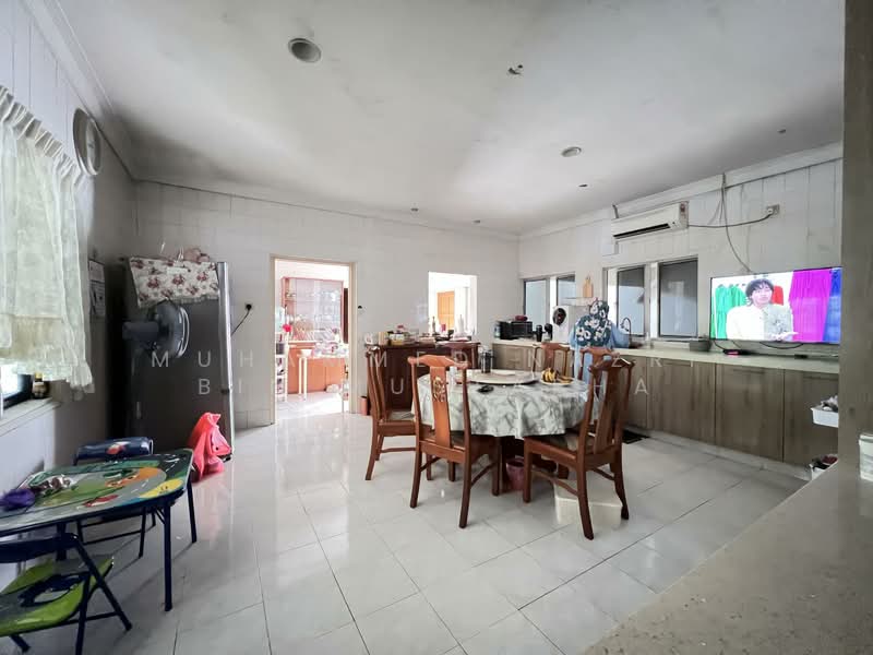 Bungalow for Sale in Country Heights (Kajang) - Muhammed Nazri bin Mustapha - Kitchen - PropertyGuru.com.my