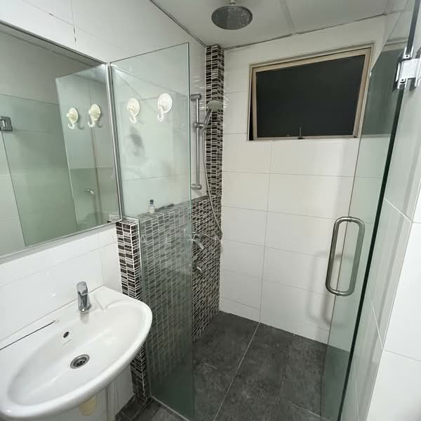 Apartment for Rent at Pangsapuri Saraka - Valyn Ho - Bathroom - PropertyGuru.com.my