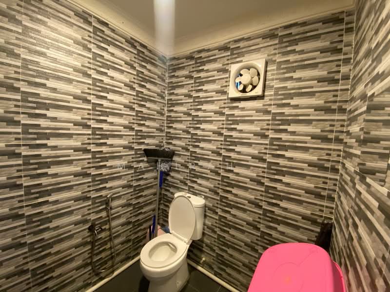 Rumah Teres 2 Tingkat untuk Dijual di Bandar Baru Bangi (Selangor) - Mahirah . - Bathroom - PropertyGuru.com.my