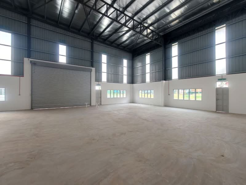 Semi-D Factory for Rent in Taman Perindustrian Senai (Senai) - TK Ding - Interior - PropertyGuru.com.my