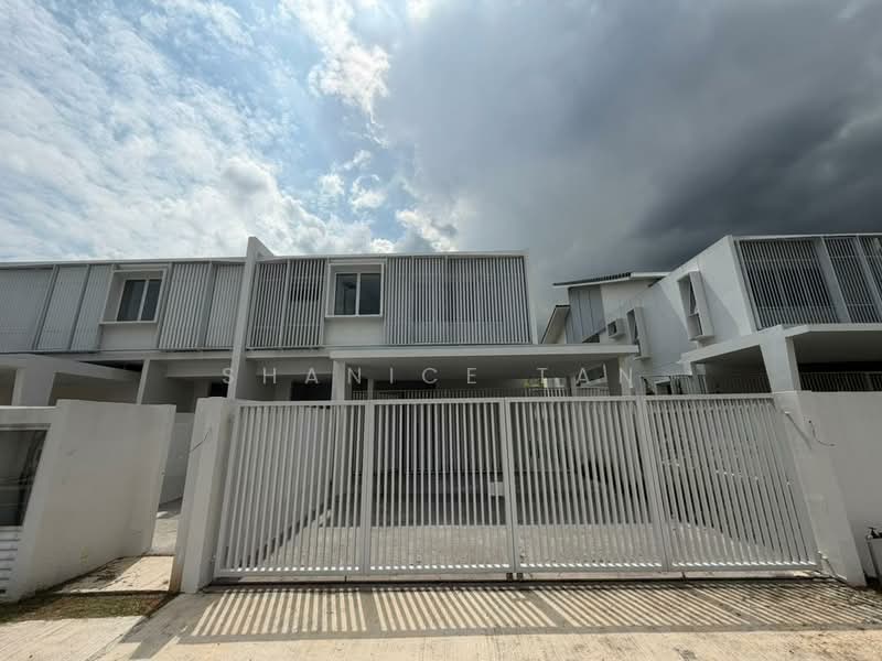 Semi-Detached House for Sale in Bandar Seri Alam (Masai) - Shanice Tan - Exterior - PropertyGuru.com.my