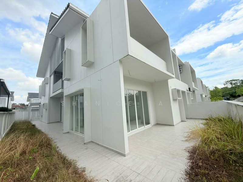 Semi-Detached House for Sale in Bandar Seri Alam (Masai) - Shanice Tan - Exterior - PropertyGuru.com.my