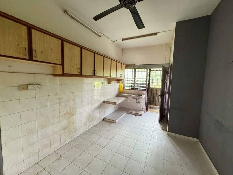 2-storey Terraced House for Sale in Taman Pengkalan Jaya (Ipoh) - Jacky Liew - Kitchen - PropertyGuru.com.my