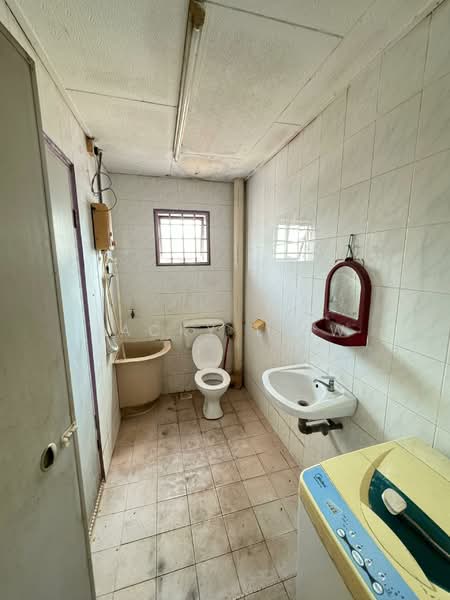 2-storey Terraced House for Sale in Taman Pengkalan Jaya (Ipoh) - Jacky Liew - Bathroom - PropertyGuru.com.my