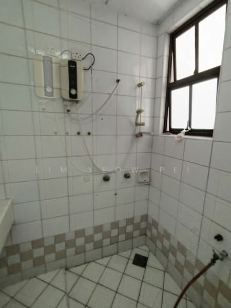 Condominium for Sale at Armanee - Lim Yeow Pei - Bathroom - PropertyGuru.com.my