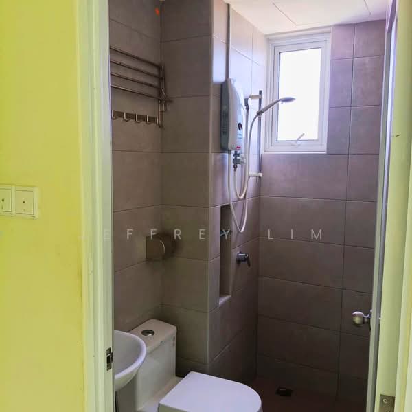 Kondominium untuk Dijual di Orange BM - Jeffrey Lim - Bathroom - PropertyGuru.com.my