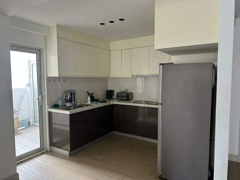 Condominium for Sale at Royalle Condominium - Jack Yap - Kitchen - PropertyGuru.com.my
