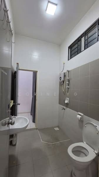 Rumah Teres 2 Tingkat untuk Dijual di Taman Nusa Sentral (Iskandar Puteri (Nusajaya)) - Corine YG - Bathroom - PropertyGuru.com.my