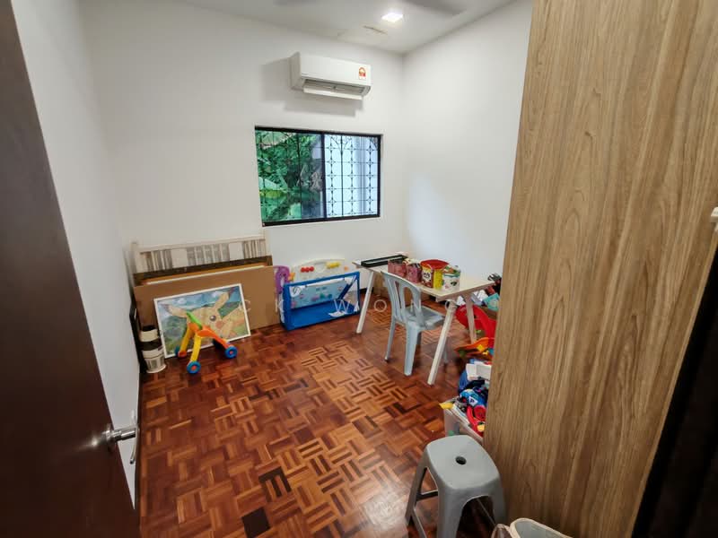 Rumah Berkembar untuk Dijual di Medan Damansara (Damansara Heights) - CK Wong - Bedroom - PropertyGuru.com.my