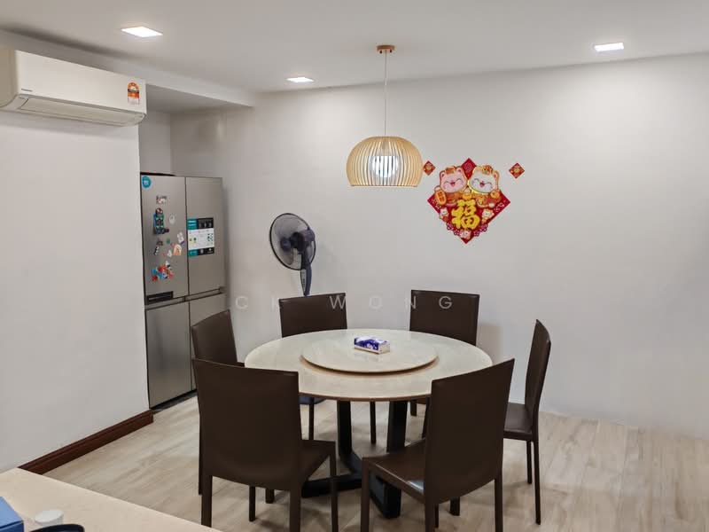 Rumah Berkembar untuk Dijual di Medan Damansara (Damansara Heights) - CK Wong - Dining Room - PropertyGuru.com.my