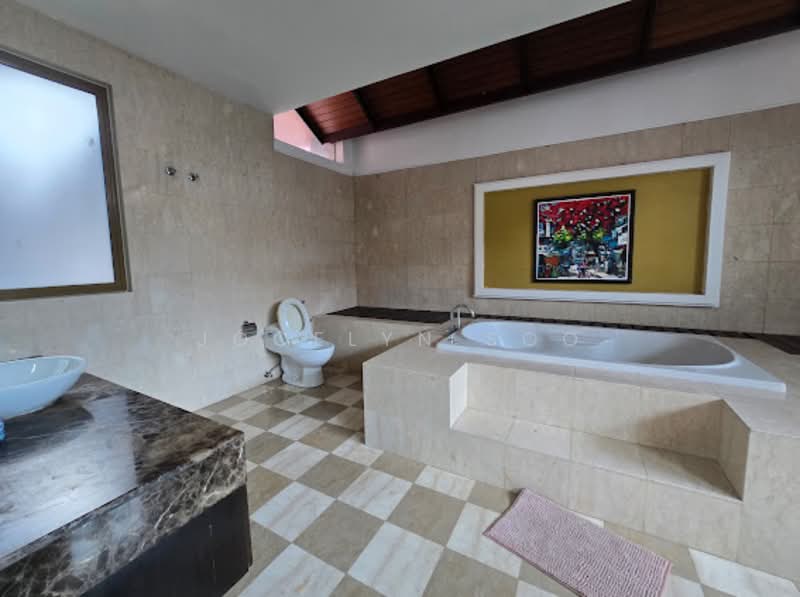 Rumah Kluster untuk Dijual di Duta Tropika (Batu) - Jocelyn Soo - Bathroom - PropertyGuru.com.my