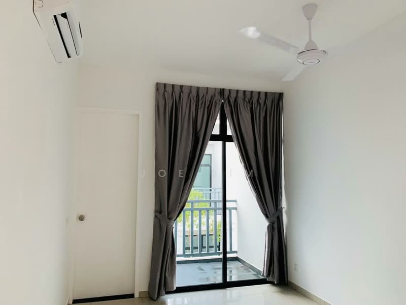 Rumah Teres 2 Tingkat untuk Dijual di Kota Masai (Pasir Gudang) - Joe Sim - Balcony - PropertyGuru.com.my