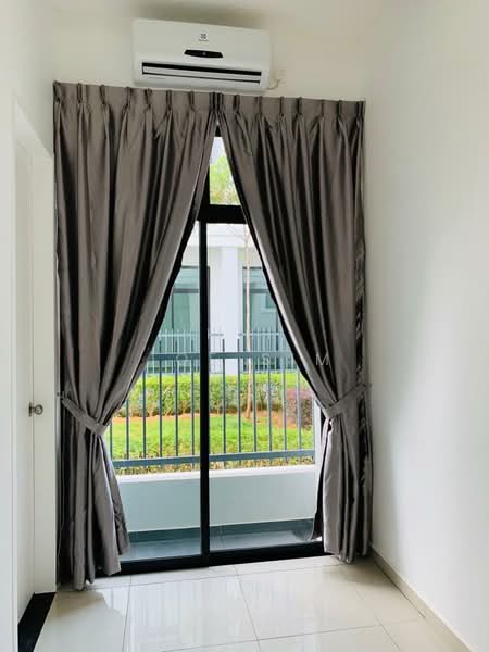 Rumah Teres 2 Tingkat untuk Dijual di Kota Masai (Pasir Gudang) - Joe Sim - Balcony - PropertyGuru.com.my