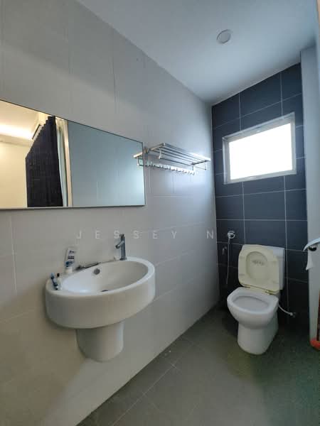 Semi-Detached House for Sale in Ipoh (Perak) - Jessey Ng - Bathroom - PropertyGuru.com.my
