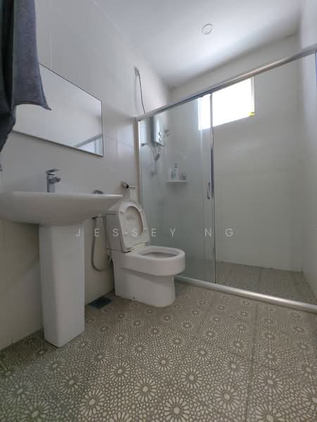 Semi-Detached House for Sale in Ipoh (Perak) - Jessey Ng - Bathroom - PropertyGuru.com.my