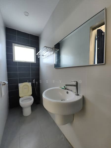 Semi-Detached House for Sale in Ipoh (Perak) - Jessey Ng - Bathroom - PropertyGuru.com.my