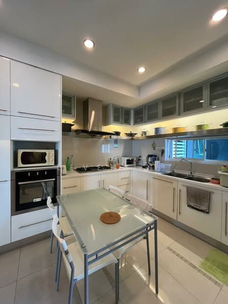 Condominium for Sale at Kiaramas Ayuria - Levene Li - Kitchen - PropertyGuru.com.my