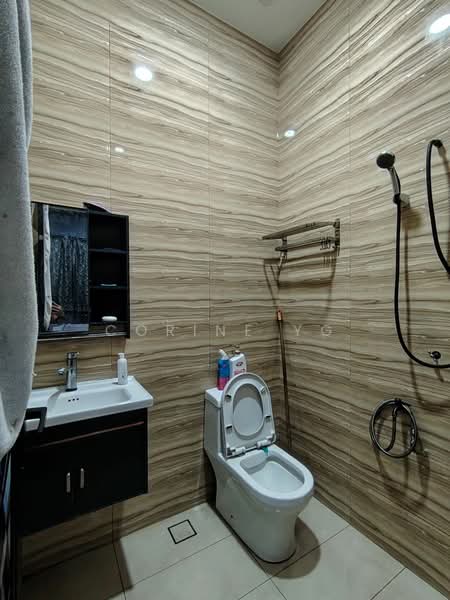 1-storey Terraced House for Sale in Taman Kempas Indah (Tebrau) - Corine YG - Bathroom - PropertyGuru.com.my