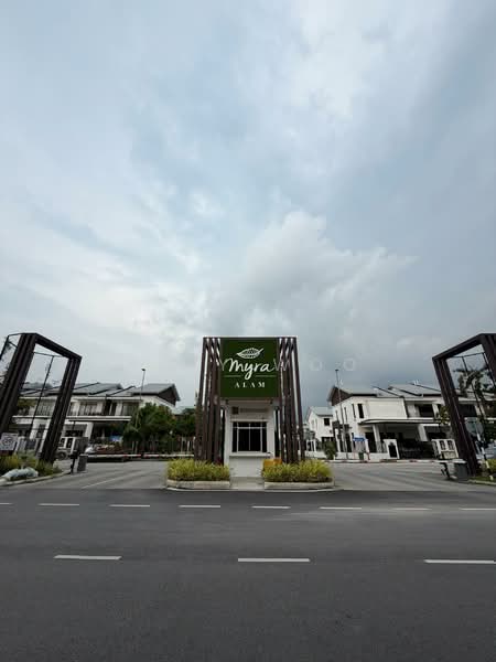 Semi-Detached House for Rent in Bandar Puncak Alam (Puncak Alam) - Abby Woo - PropertyGuru.com.my