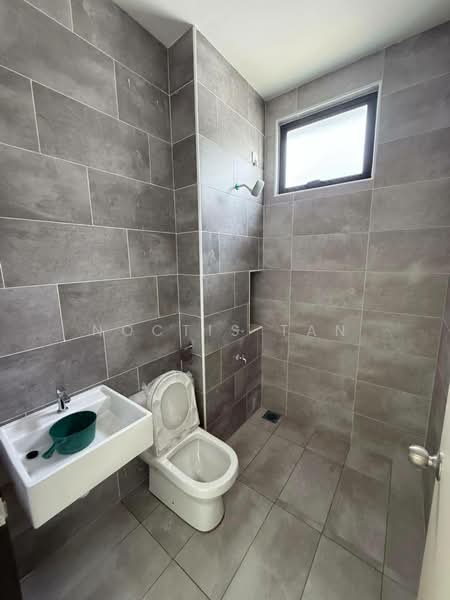 Cluster House for Sale in Iskandar Puteri (Nusajaya) (Johor) - Noctis Tan - Bathroom - PropertyGuru.com.my