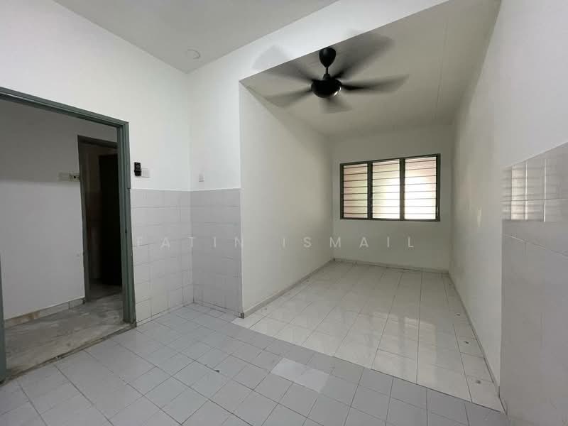 1.5-storey Terraced House for Sale in Sri Petaling (Kuala Lumpur) - Fatin Ismail - Interior - PropertyGuru.com.my
