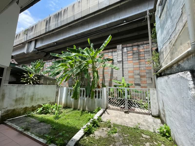 1.5-storey Terraced House for Sale in Sri Petaling (Kuala Lumpur) - Fatin Ismail - Garden - PropertyGuru.com.my