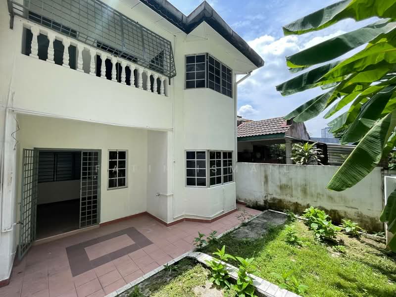1.5-storey Terraced House for Sale in Sri Petaling (Kuala Lumpur) - Fatin Ismail - Exterior - PropertyGuru.com.my