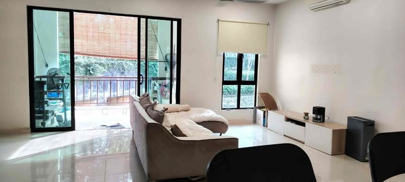 Semi-Detached House for Sale in Leisure Farm (Gelang Patah) - Crystal Tan - Living Room - PropertyGuru.com.my