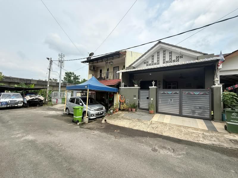 Rumah Teres 1 Tingkat untuk Dijual di Taman Bunga Raya (Setapak) - Azli Ibrahim - Exterior - PropertyGuru.com.my