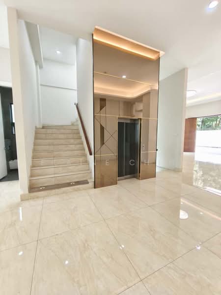 Bungalow for Sale in Country Heights Damansara (Kuala Lumpur) - Elaine Chin - Entrance - PropertyGuru.com.my