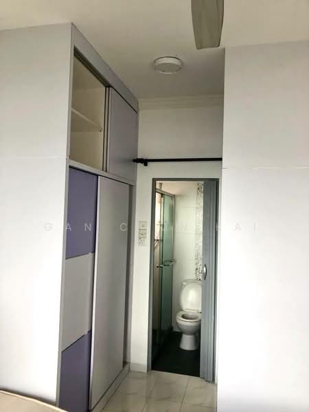 Kondominium untuk Disewa di Sri Perdana - Gan Chun Kai - Bathroom - PropertyGuru.com.my