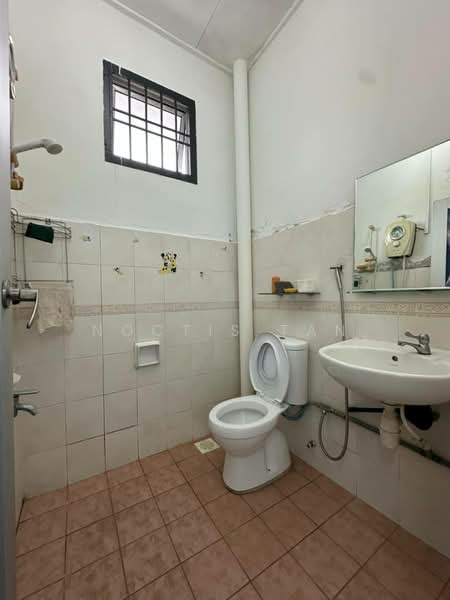 Rumah Teres 2 Tingkat untuk Dijual di Bandar Seri Alam (Masai) - Noctis Tan - Bathroom - PropertyGuru.com.my