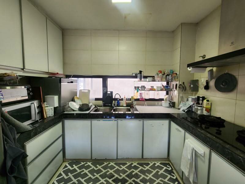 3-storey Terraced House for Sale in Cyberjaya (Selangor) - Wardatu Zamzam - Kitchen - PropertyGuru.com.my