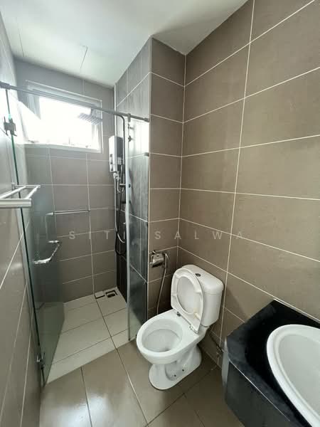 Kondominium untuk Disewa di Ceria Residences, Cyberjaya - Siti Salwa - Bathroom - PropertyGuru.com.my