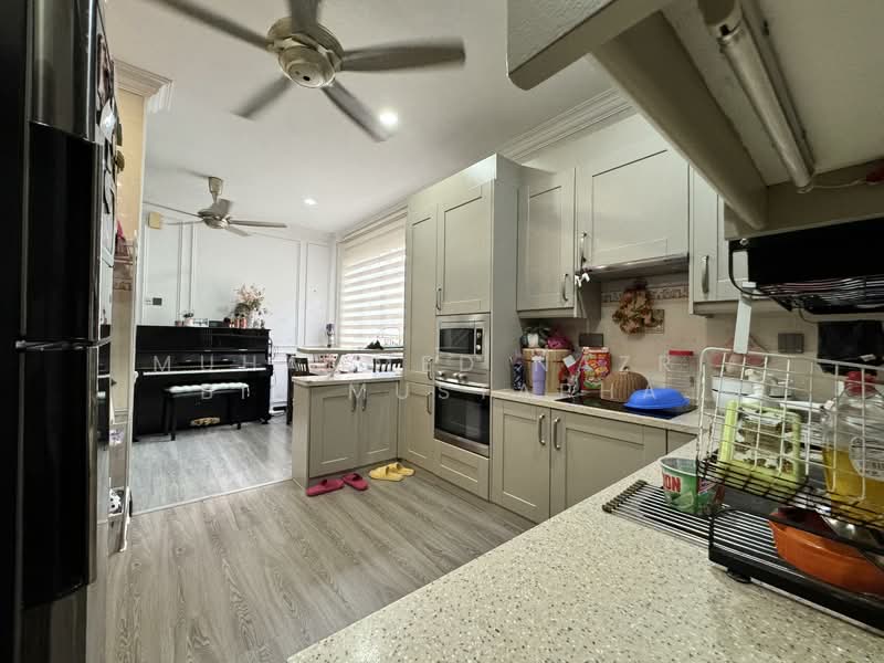 Semi-Detached House for Sale in D'Kayangan (Shah Alam) - Muhammed Nazri bin Mustapha - Kitchen - PropertyGuru.com.my