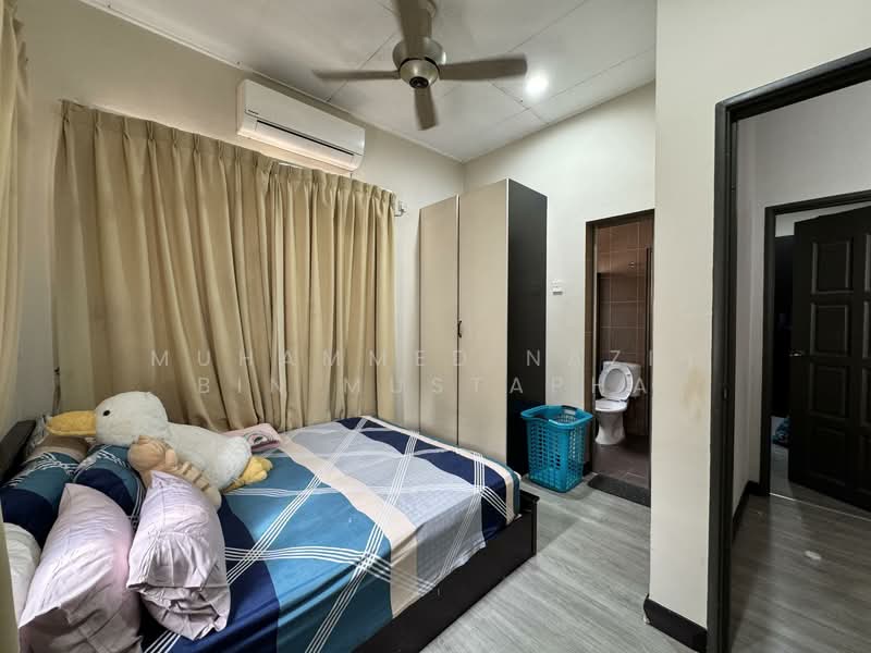 Semi-Detached House for Sale in D'Kayangan (Shah Alam) - Muhammed Nazri bin Mustapha - Bedroom - PropertyGuru.com.my