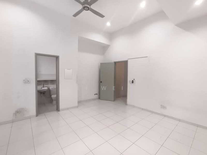 Rumah Teres 2 Tingkat untuk Dijual di Taman Setia Indah (Tebrau) - Li Wei - PropertyGuru.com.my