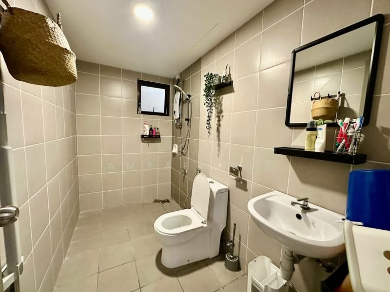 Service Residence for Sale at RESIDENSI PR1MA@KAJANG - Amzar Faiz - Bathroom - PropertyGuru.com.my