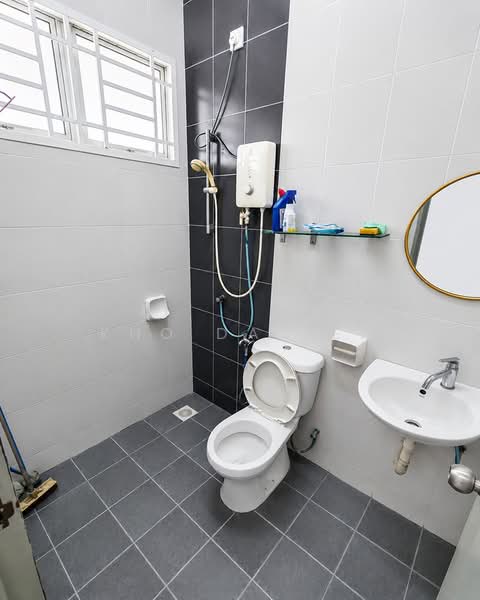 Terraced House for Sale in Bandar Putera 2 (Klang) - Kho Daniel - Bathroom - PropertyGuru.com.my