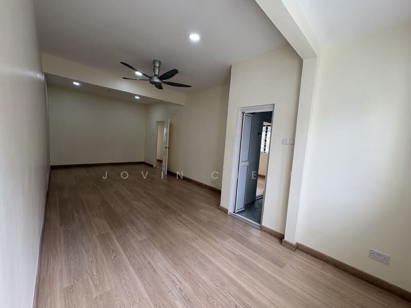 Rumah Teres 2 Tingkat untuk Dijual di Taman Desa (Kuala Lumpur) - Jovin Cheor - Living Room - PropertyGuru.com.my
