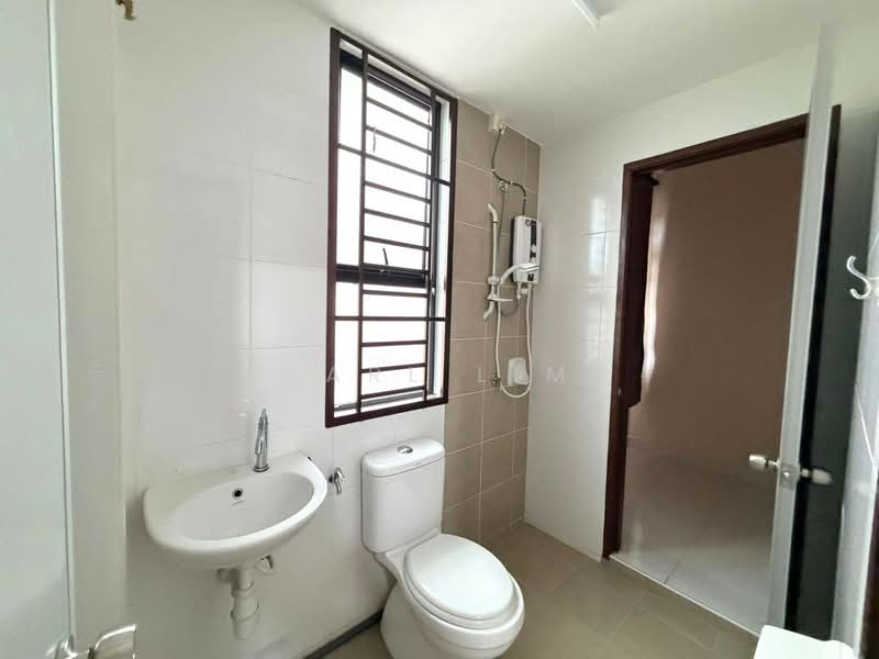 2-storey Terraced House for Sale in Nusa Bayu (Iskandar Puteri (Nusajaya)) - Karl Lim - Bathroom - PropertyGuru.com.my