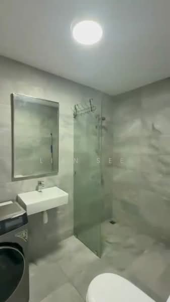 Servis Apartment untuk Disewa di Equine Residence - Lian See - Bathroom - PropertyGuru.com.my