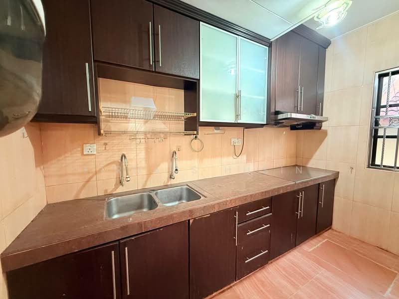 2-storey Terraced House for Sale in Bandar Sunway Semenyih (Semenyih) - Firdaus Husin - Kitchen - PropertyGuru.com.my