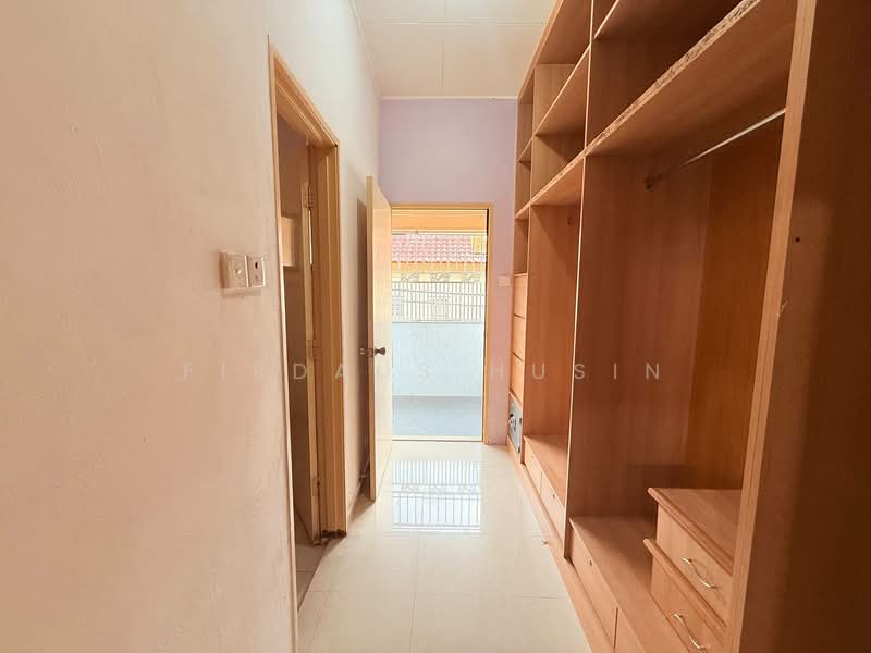 2-storey Terraced House for Sale in Bandar Sunway Semenyih (Semenyih) - Firdaus Husin - Corridor - PropertyGuru.com.my