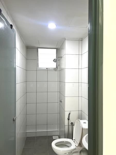 Servis Apartment untuk Disewa di The Stone - Freddy Tan - Bathroom - PropertyGuru.com.my