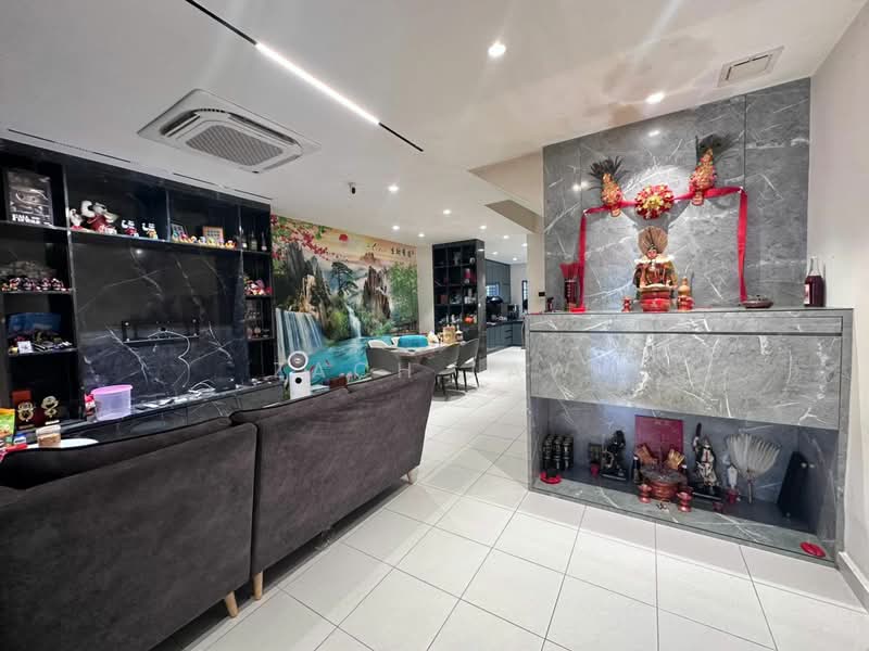 2-storey Terraced House for Sale in Taman Pulai Mutiara (Iskandar Puteri (Nusajaya)) - Zach Law - Living Room - PropertyGuru.com.my