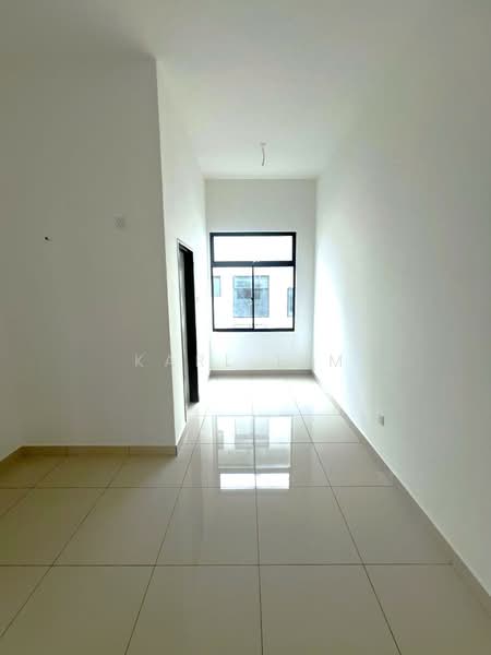 2-storey Terraced House for Sale in Mutiara Rini (Skudai) - Karl Lim - Corridor - PropertyGuru.com.my