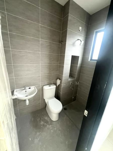 2-storey Terraced House for Sale in Mutiara Rini (Skudai) - Karl Lim - Bathroom - PropertyGuru.com.my