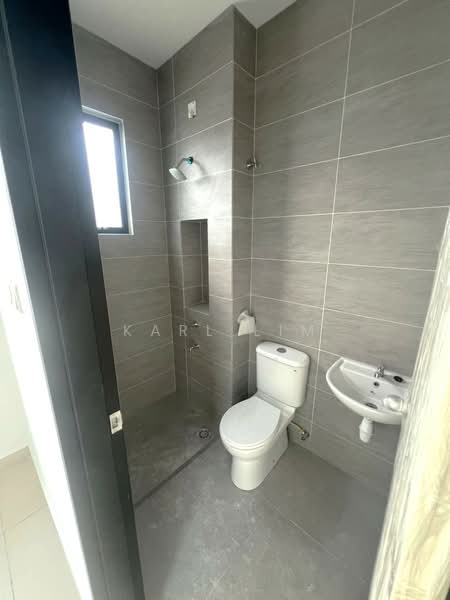 2-storey Terraced House for Sale in Mutiara Rini (Skudai) - Karl Lim - Bathroom - PropertyGuru.com.my