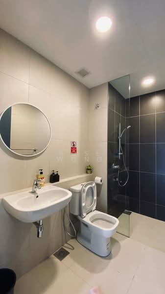 Kondominium untuk Dijual di One Cochrane Residence - Rose Wong - Bathroom - PropertyGuru.com.my